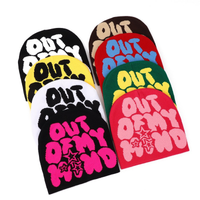 Customized Trendy New English Letter Versatile Knitted Beanies Stylish and Versatile Hat 